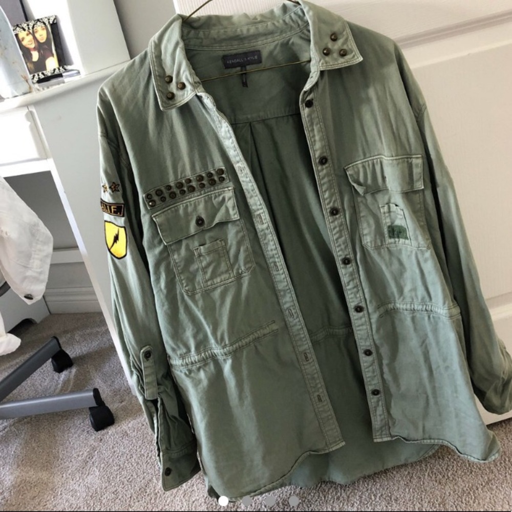 Kendall & Kylie army jacket